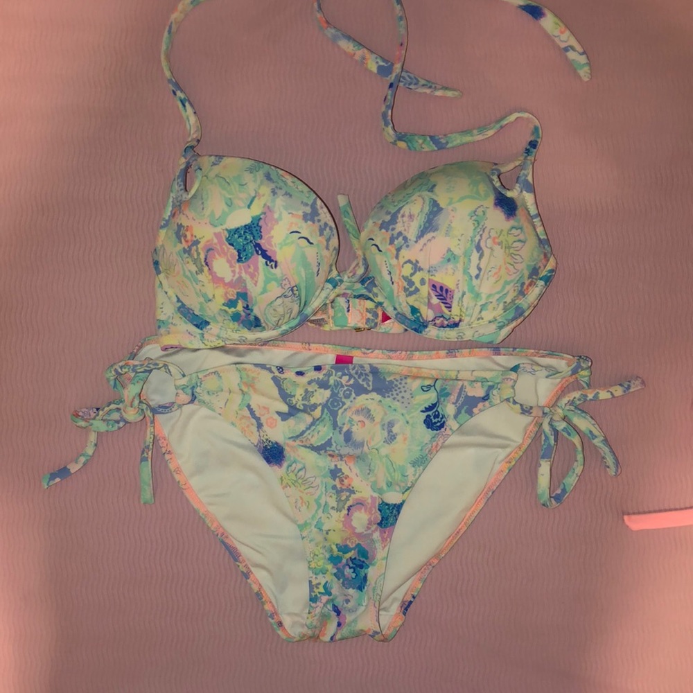 Tie bikini